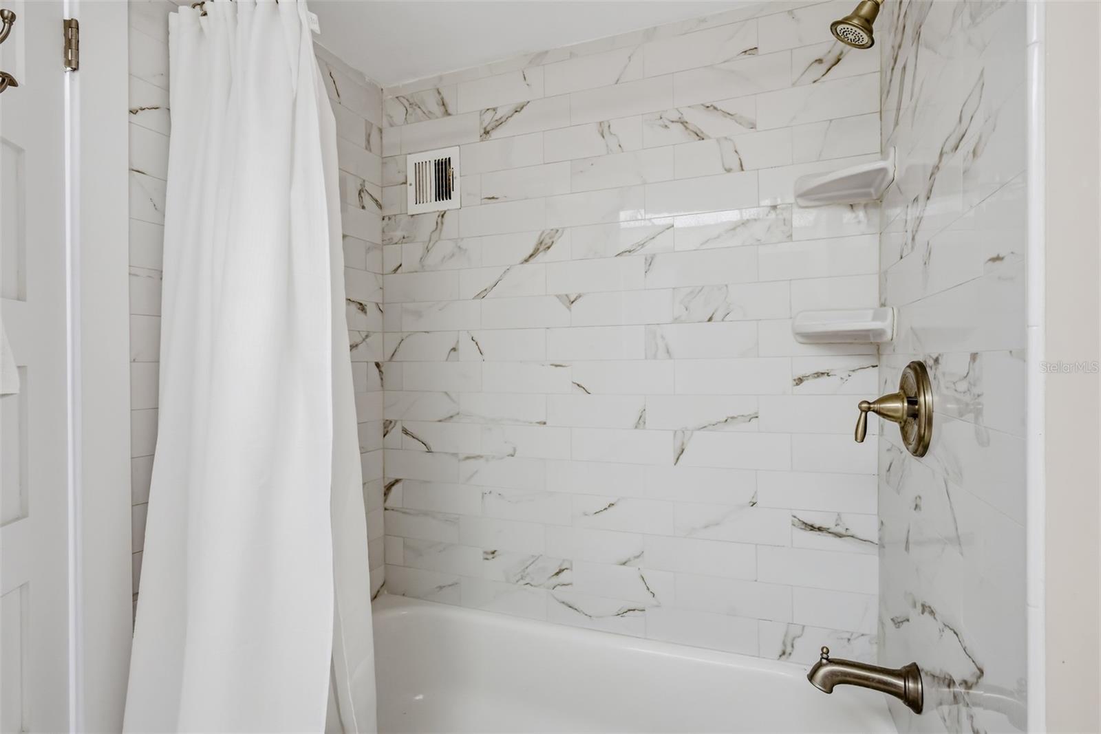 Image 28 of 52 For 1460 Gulf Boulevard 1205