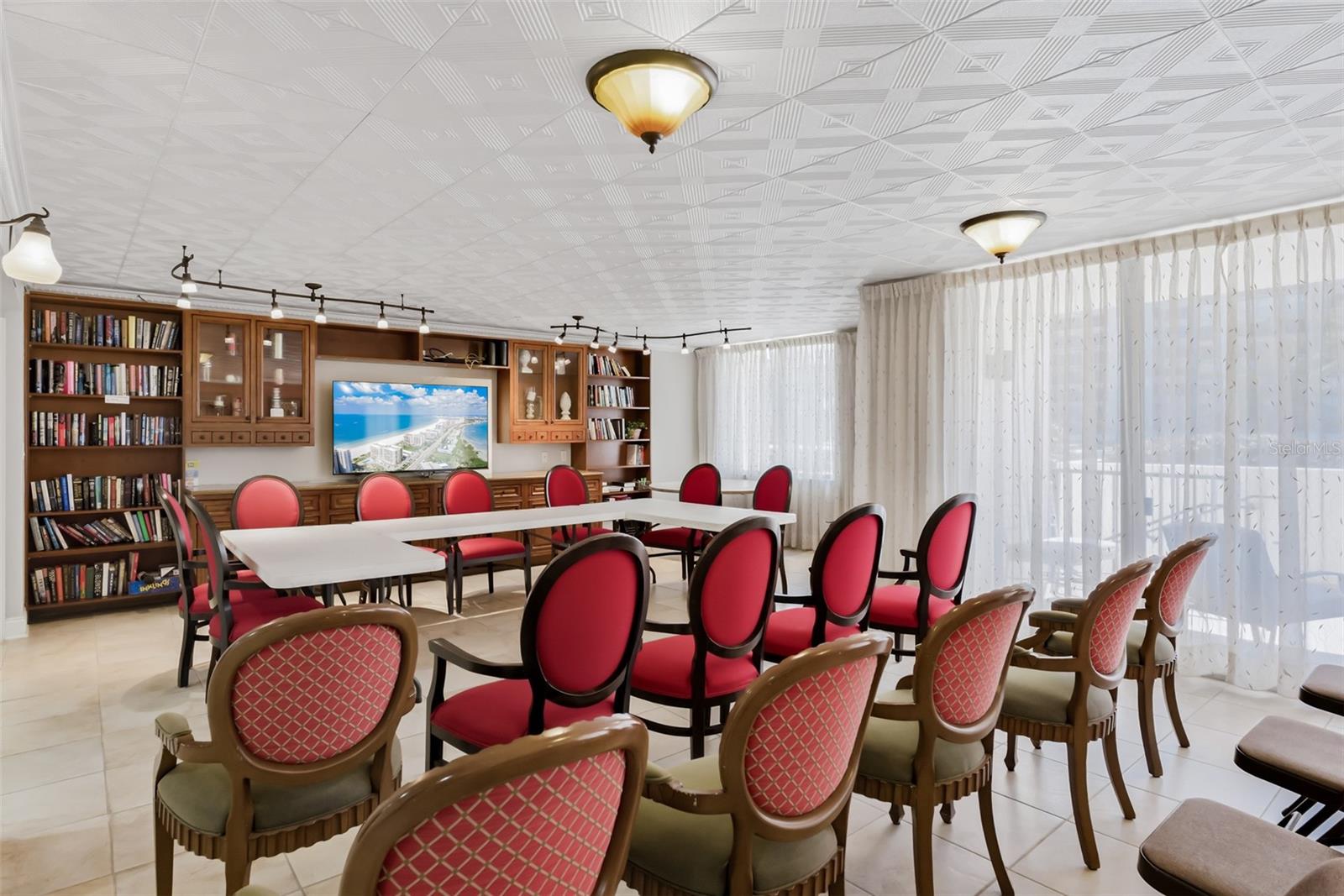 Image 38 of 52 For 1460 Gulf Boulevard 1205