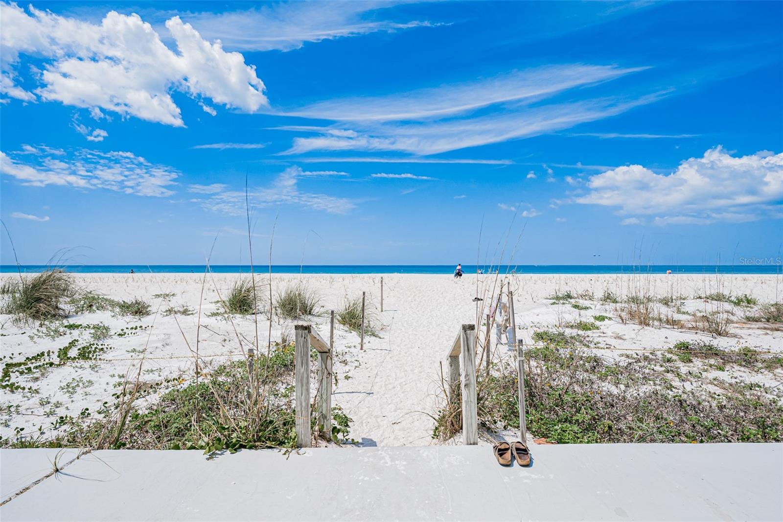 Image 51 of 52 For 1460 Gulf Boulevard 1205