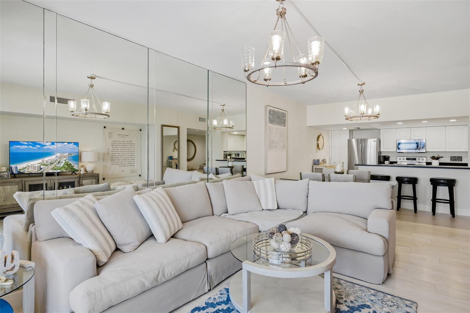 Image 9 of 52 For 1460 Gulf Boulevard 1205