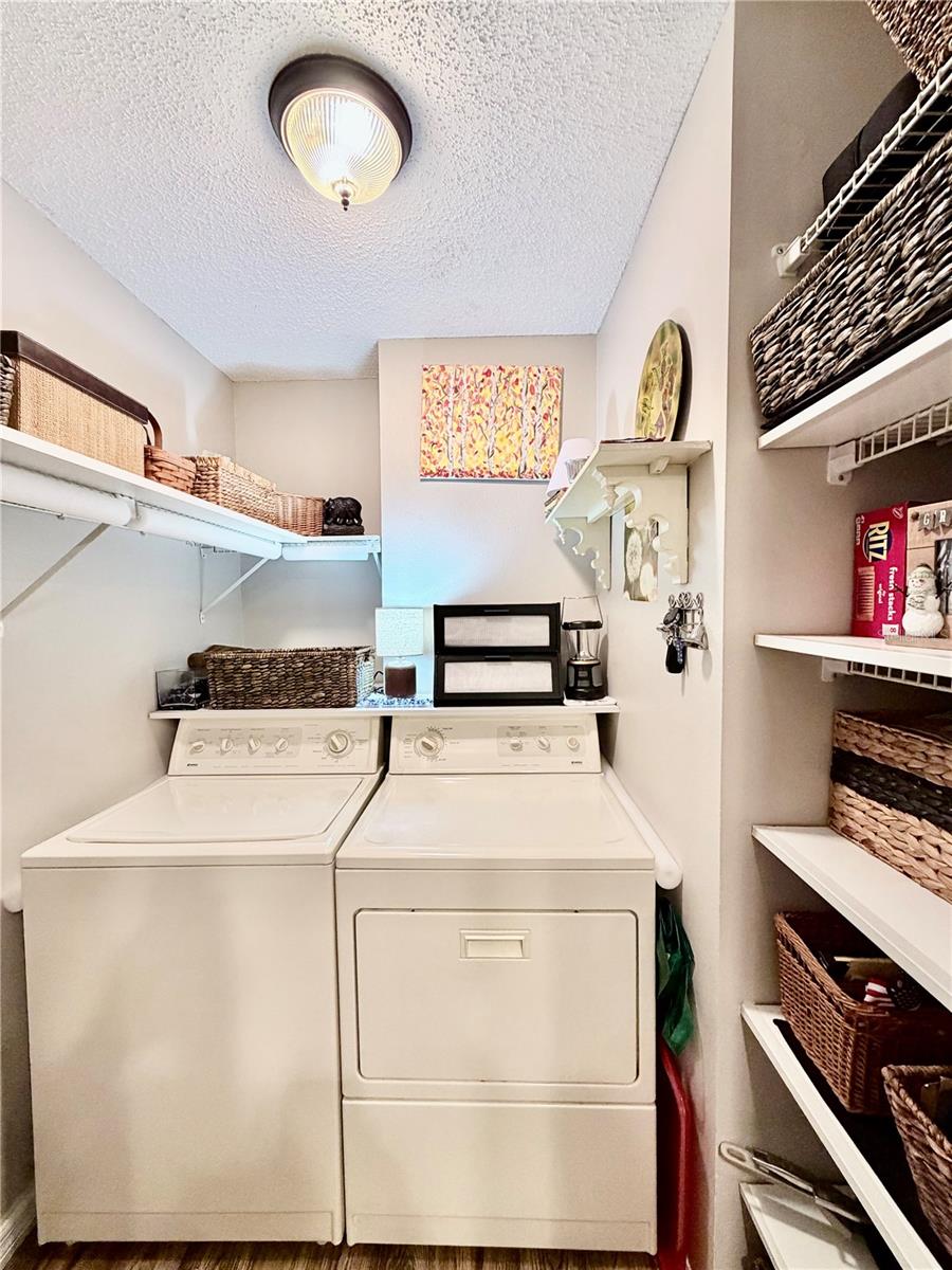 Image 16 of 27 For 1001 Lennox Road W