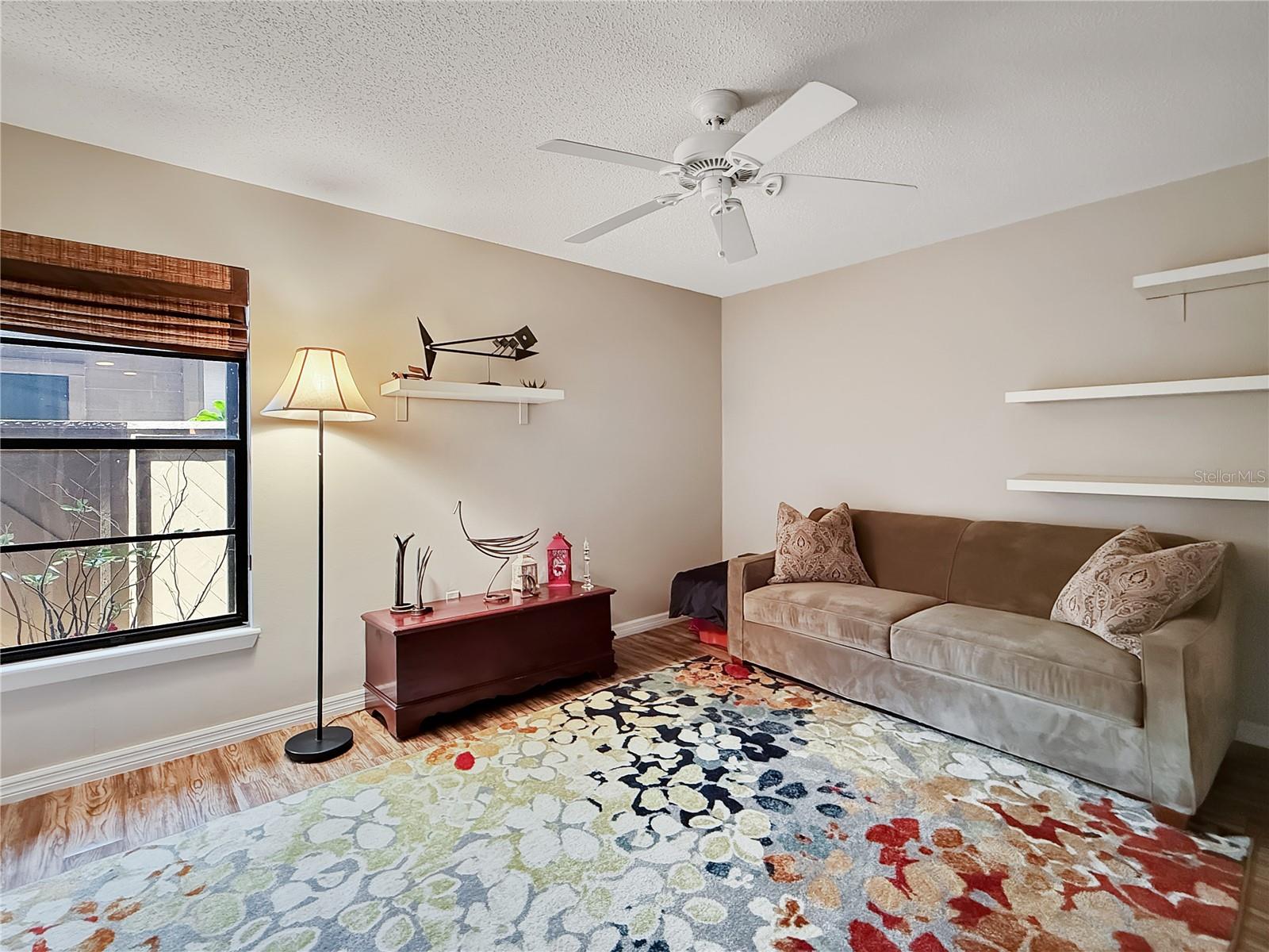 Image 19 of 27 For 1001 Lennox Road W