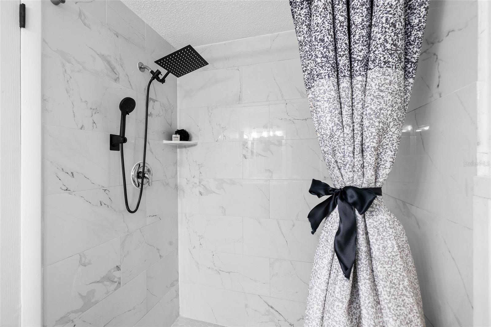 Image 23 of 36 For 6744 Greenwich Avenue