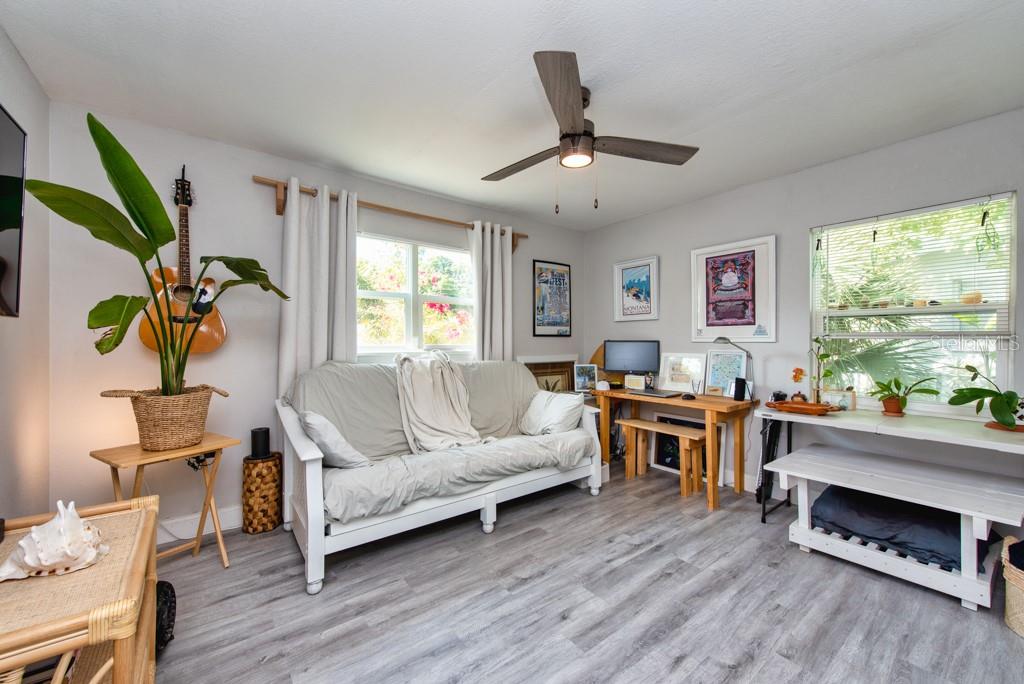 Image 12 of 40 For 1325 54th Avenue N