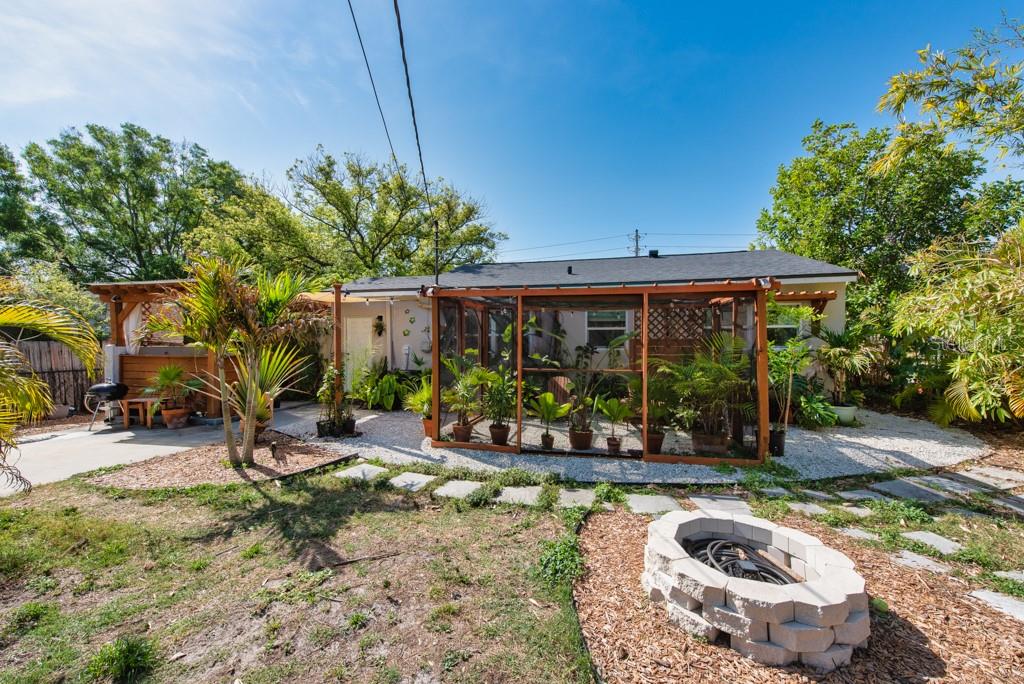 Image 2 of 40 For 1325 54th Avenue N