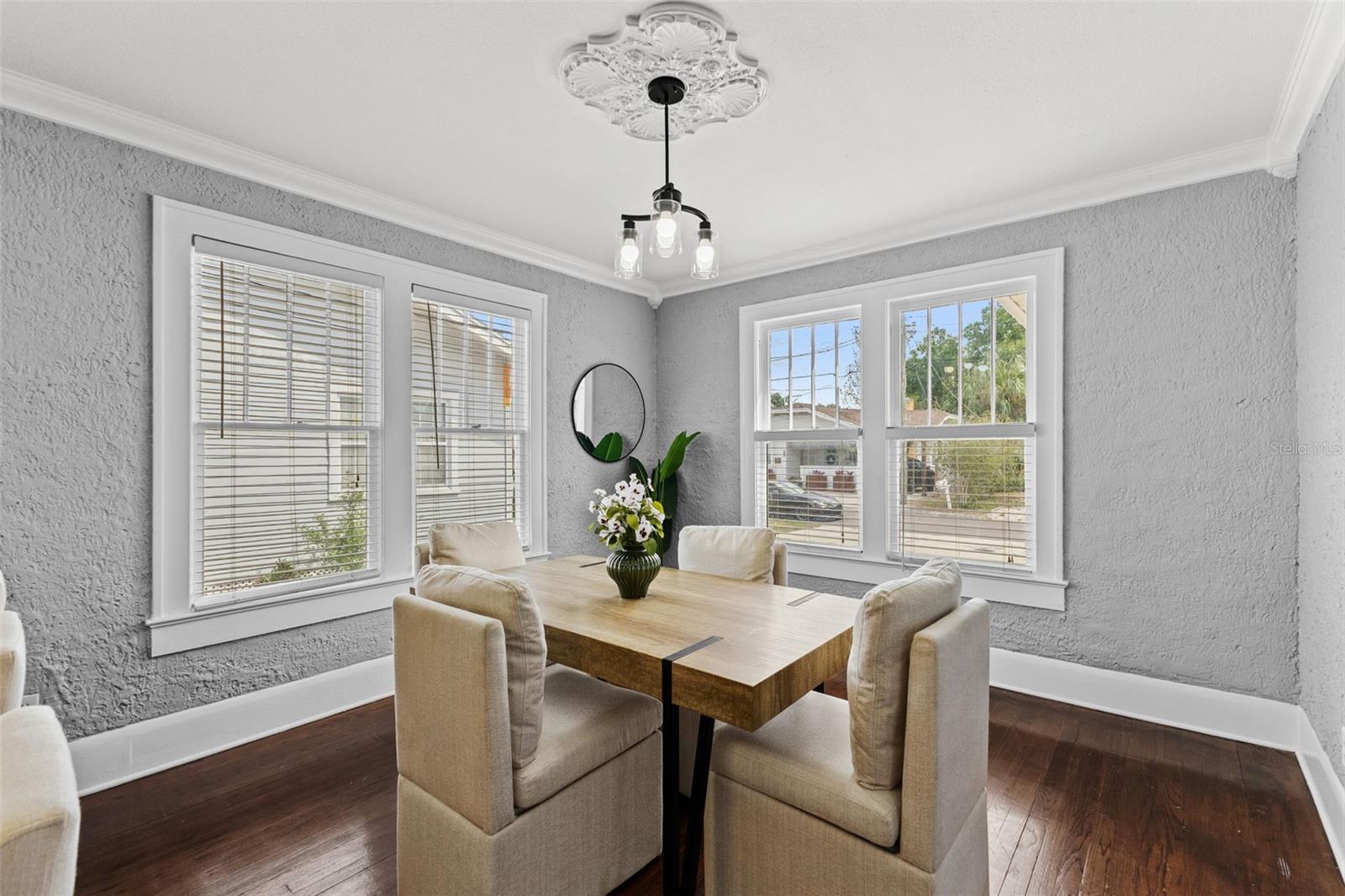 Listing photo id 11 for 305 Frierson Avenue