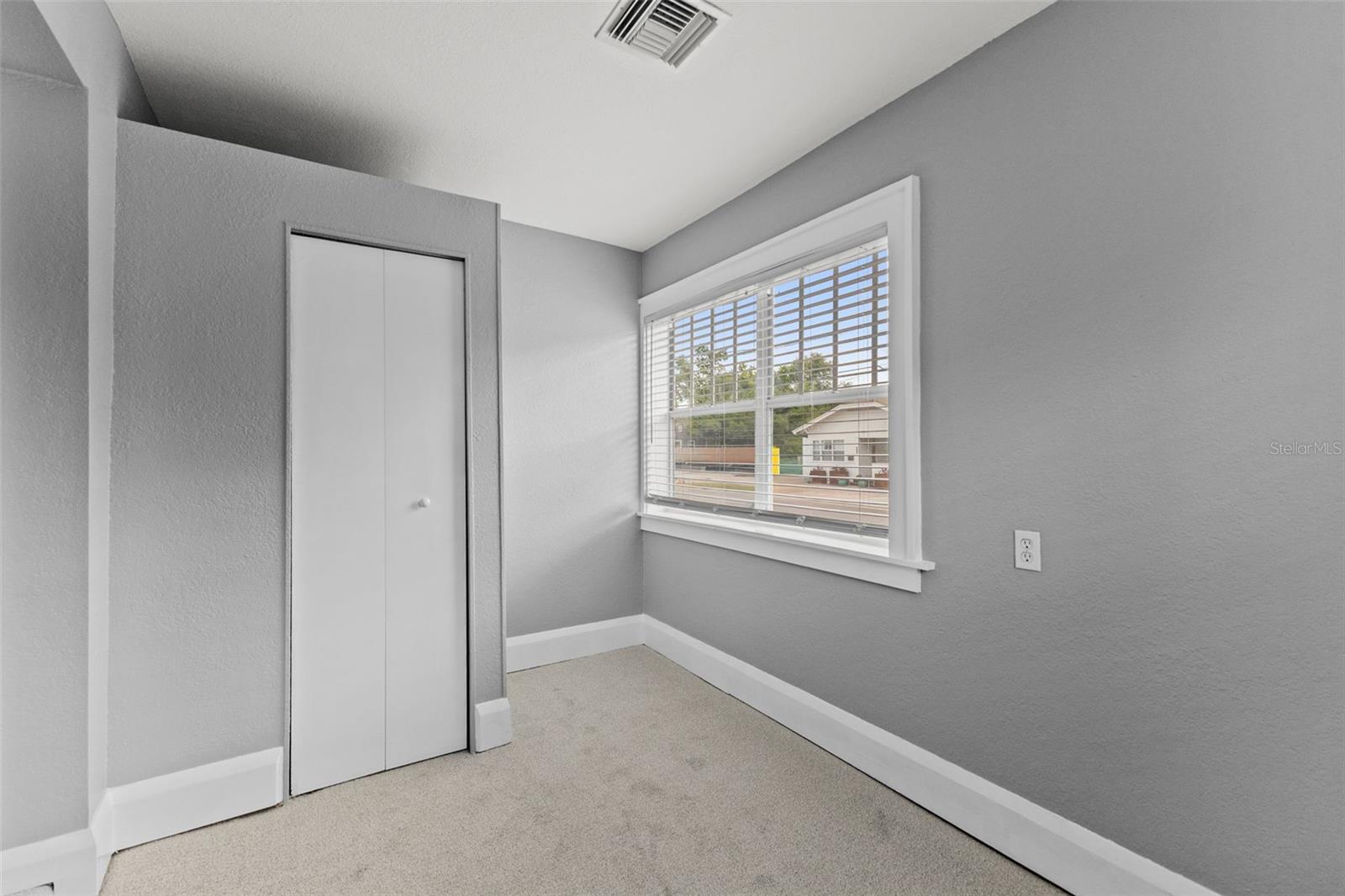 Listing photo id 14 for 305 Frierson Avenue