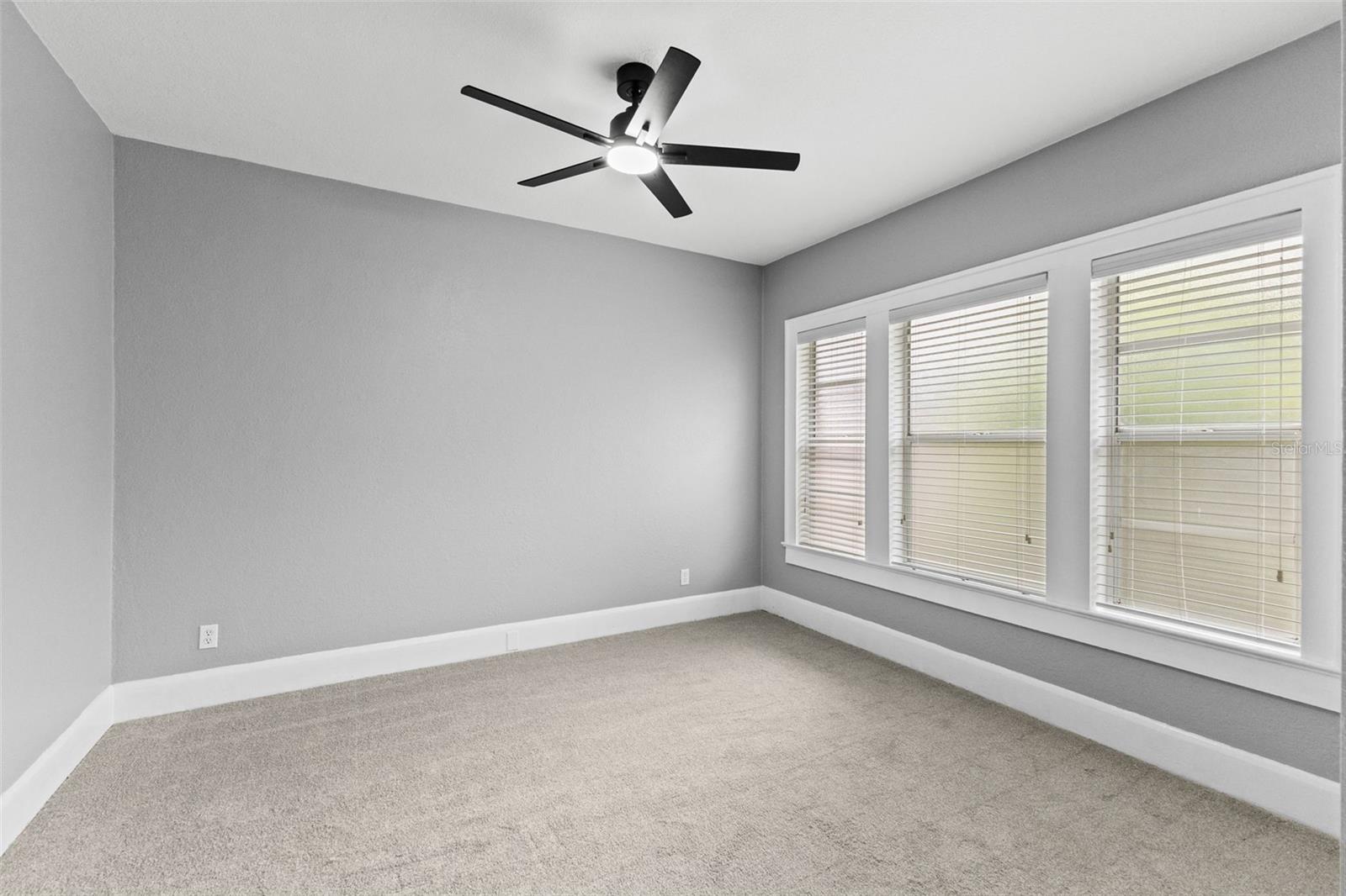 Listing photo id 20 for 305 Frierson Avenue