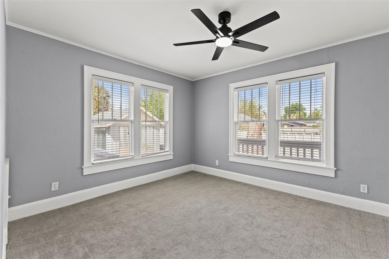 Listing photo id 23 for 305 Frierson Avenue