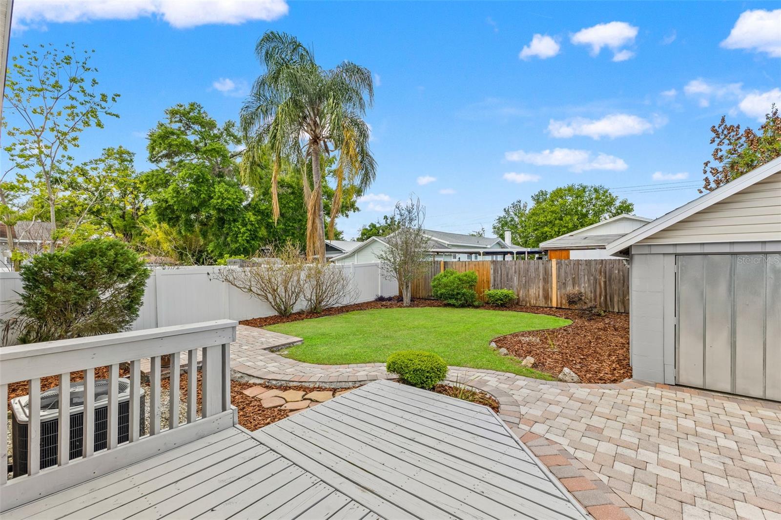 Listing photo id 26 for 305 Frierson Avenue