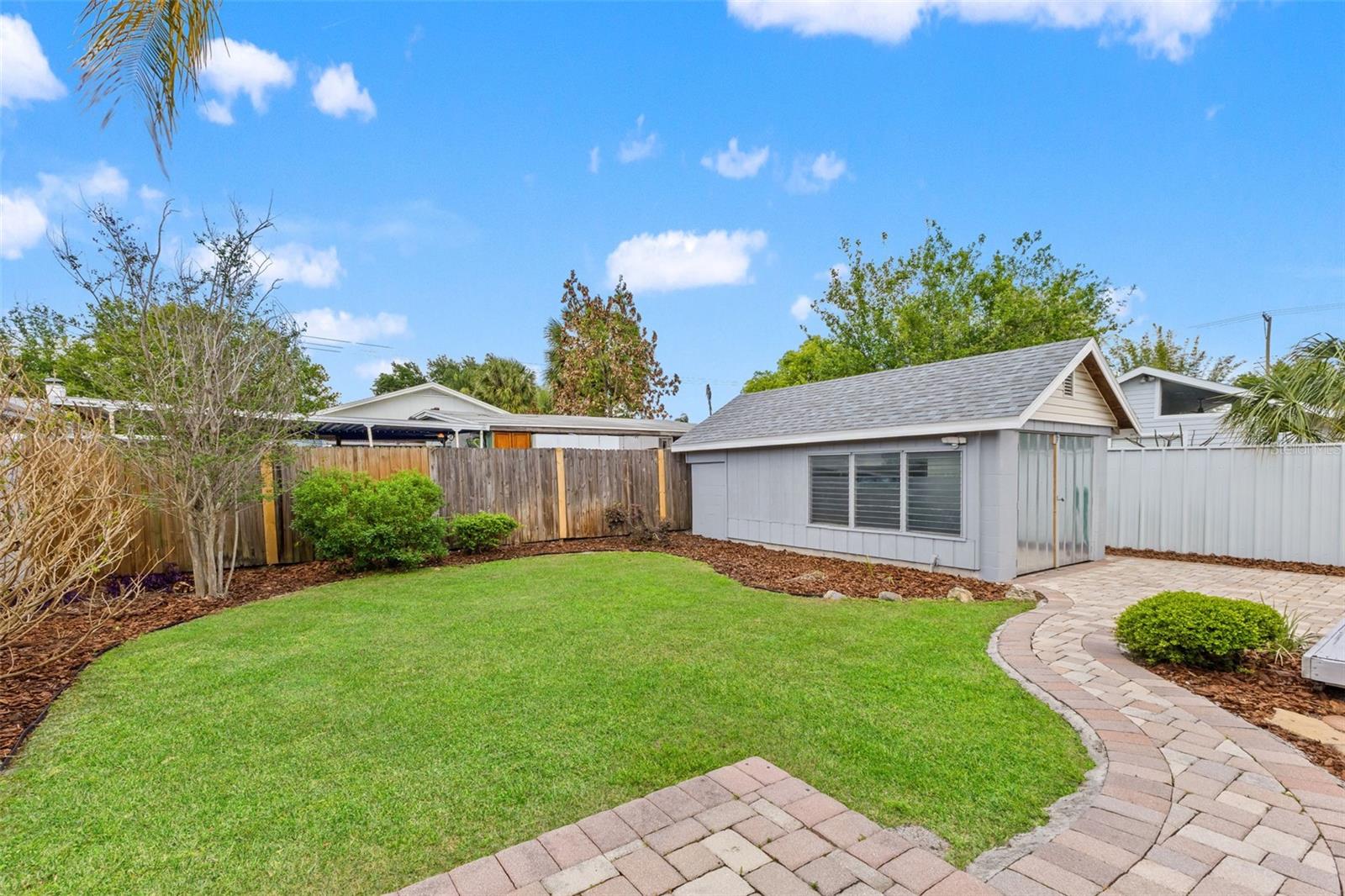 Listing photo id 28 for 305 Frierson Avenue