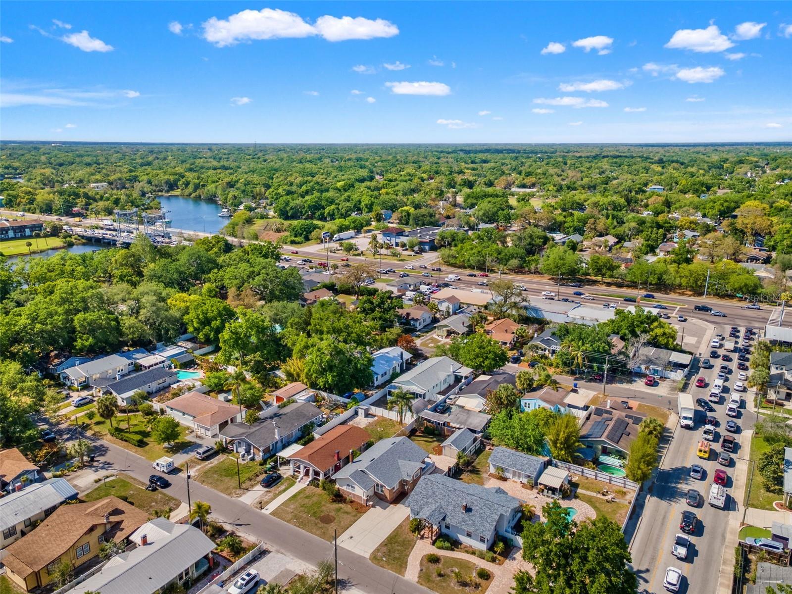 Listing photo id 31 for 305 Frierson Avenue