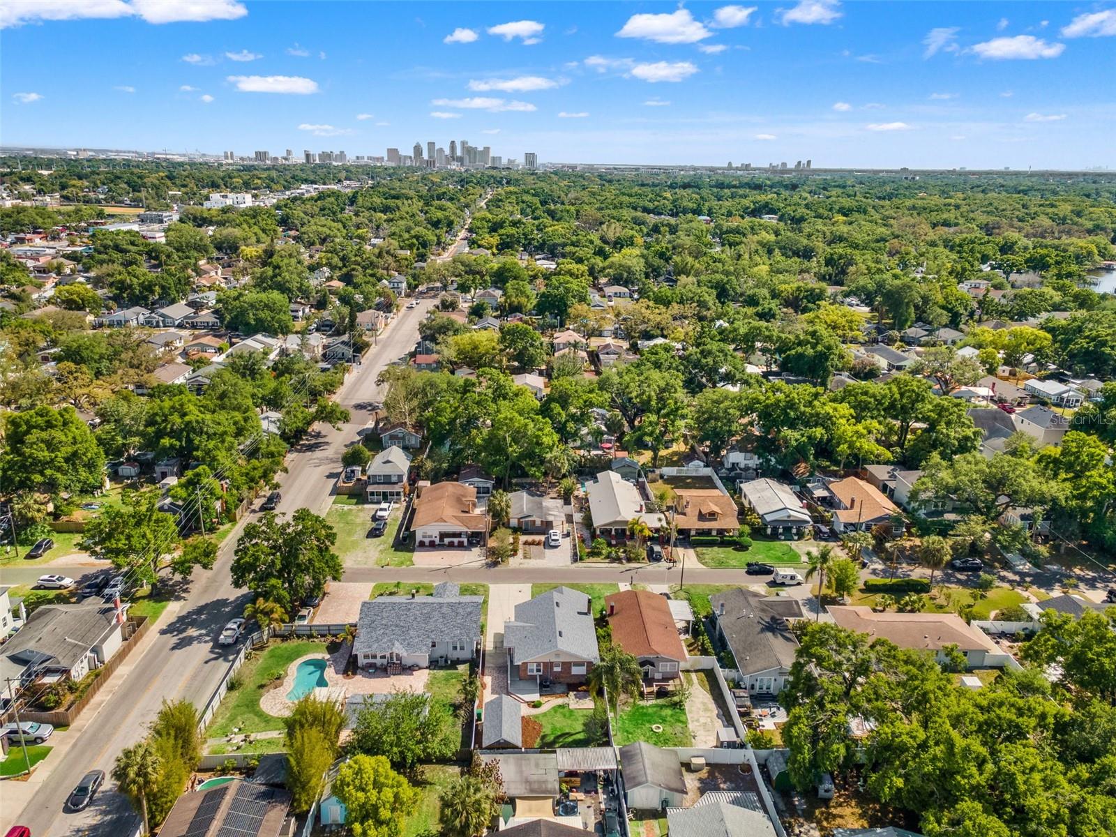 Listing photo id 37 for 305 Frierson Avenue