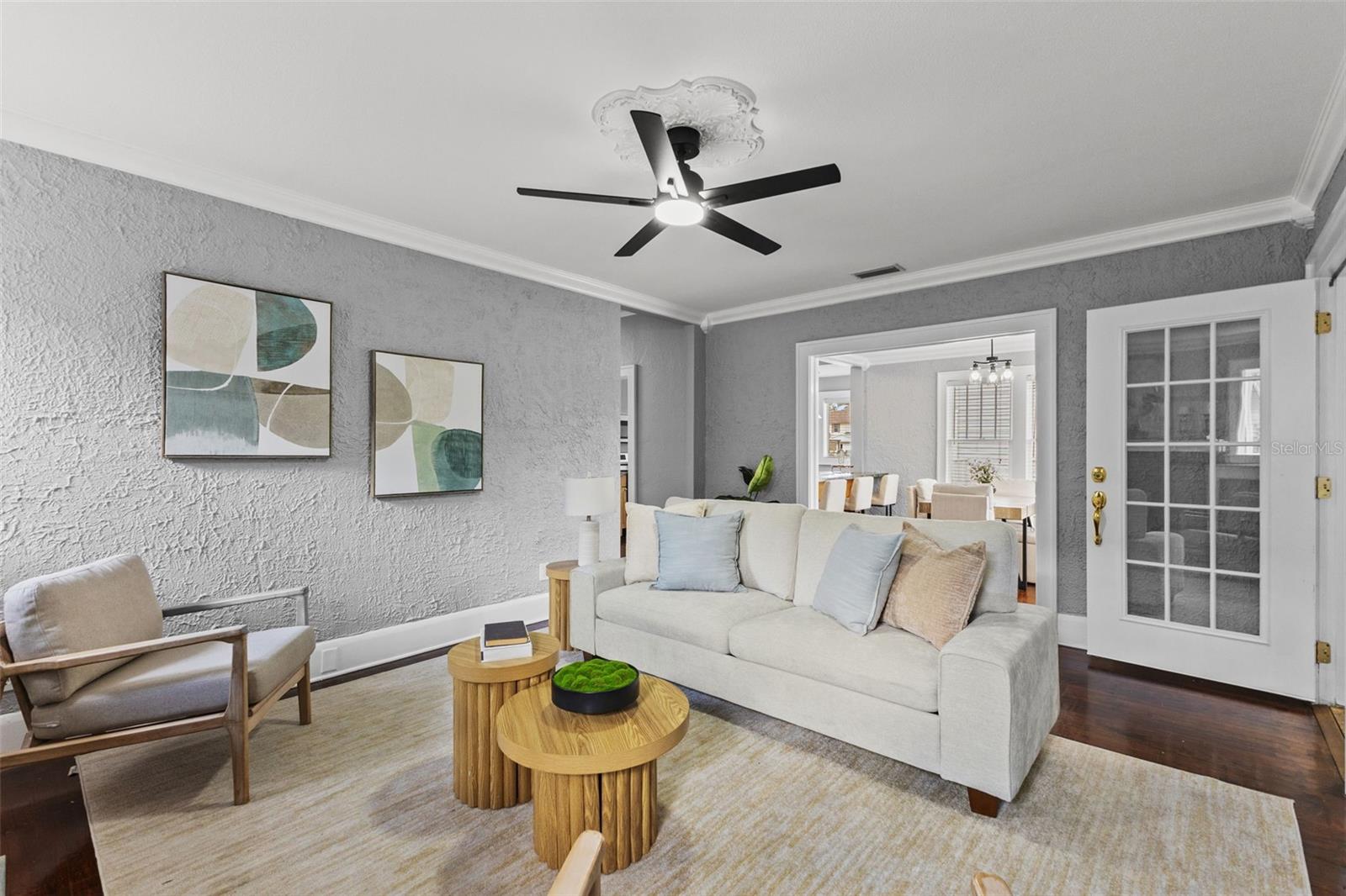 Listing photo id 2 for 305 Frierson Avenue