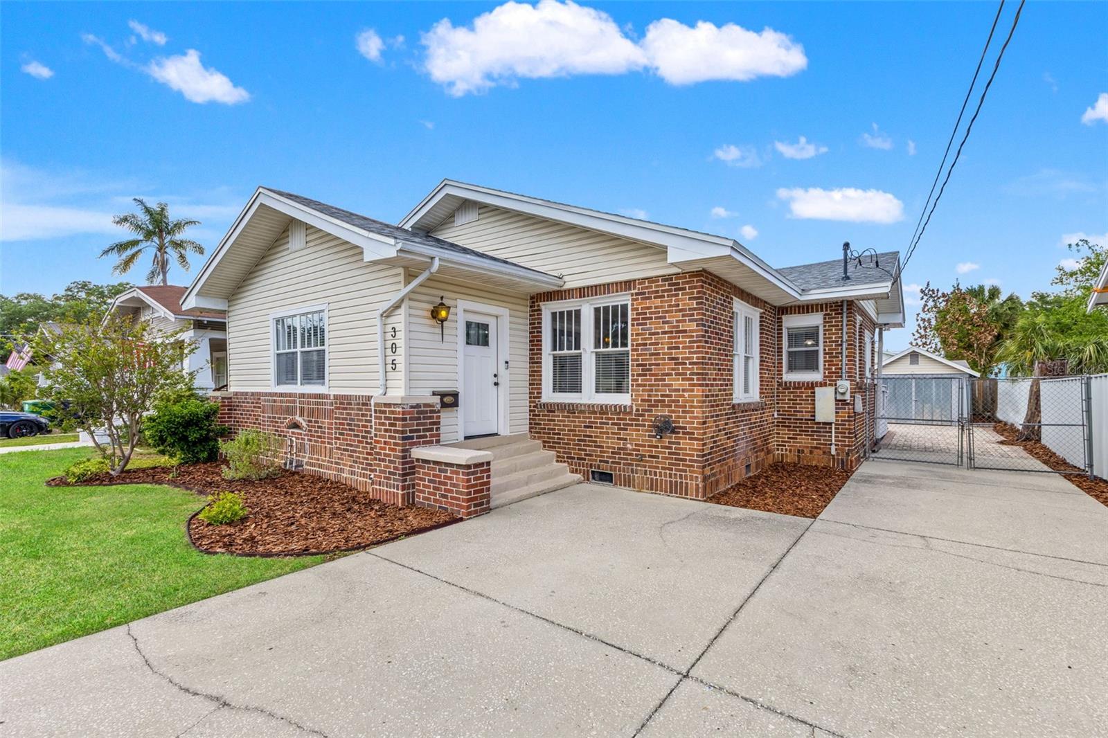 Listing photo id 46 for 305 Frierson Avenue