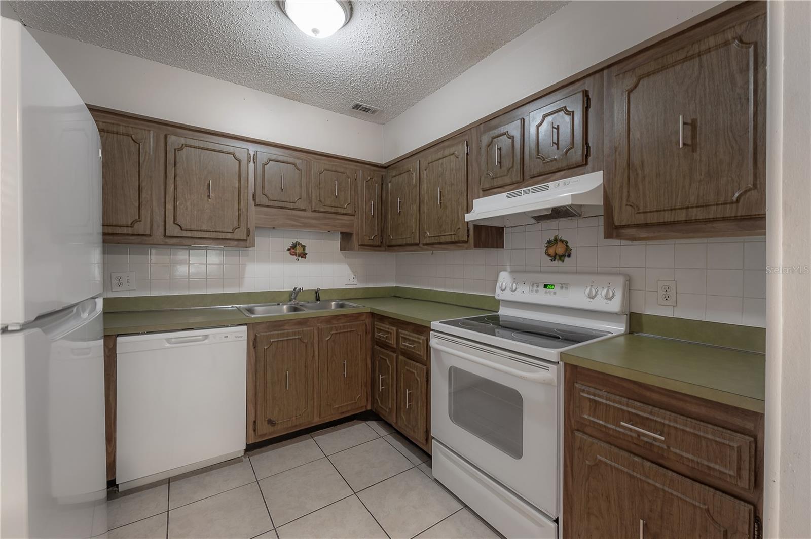 Image 7 of 29 For 4016 Cortez Drive D