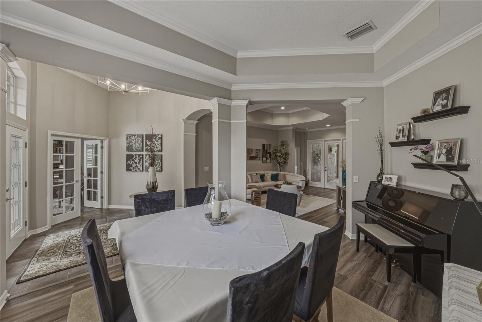 Listing photo id 13 for 19743 Prince Benjamin Drive