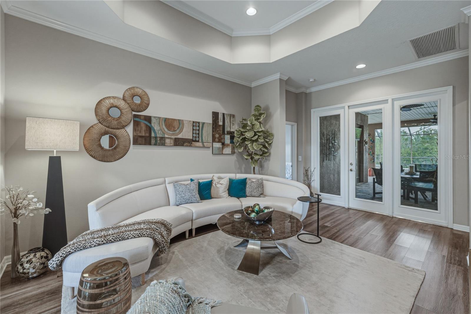 Listing photo id 15 for 19743 Prince Benjamin Drive