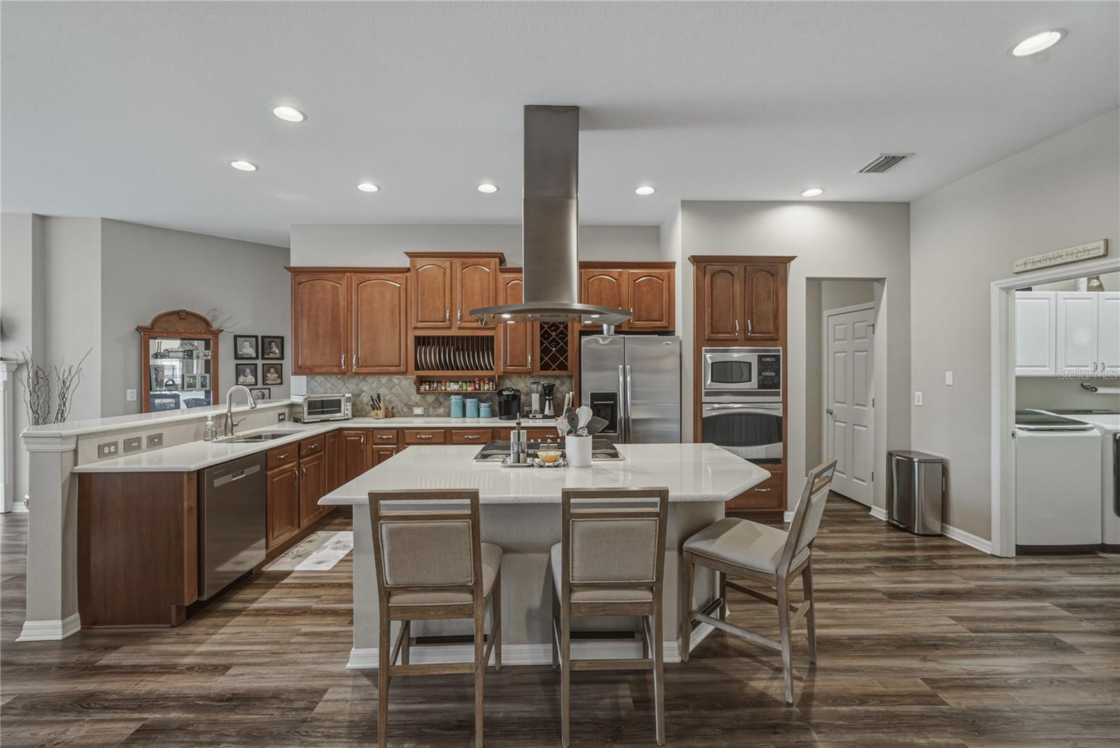 Listing photo id 22 for 19743 Prince Benjamin Drive