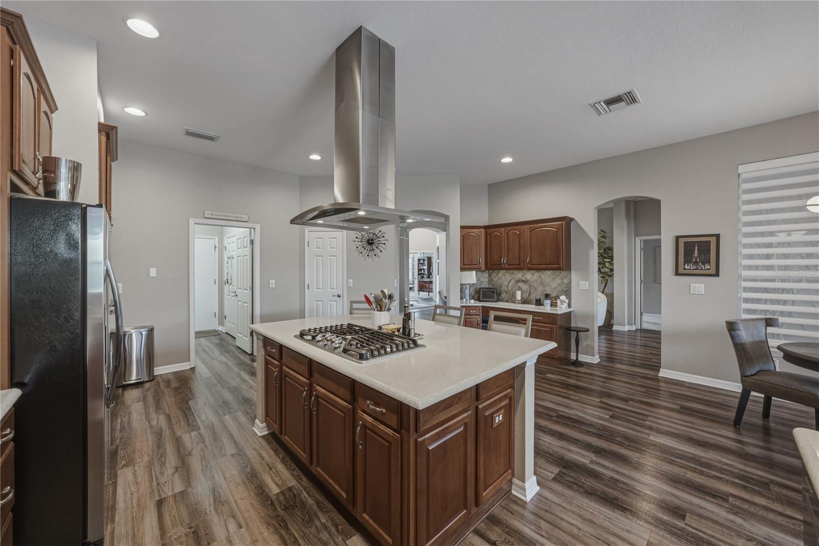 Listing photo id 27 for 19743 Prince Benjamin Drive