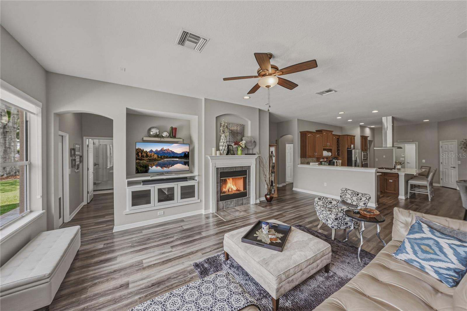 Listing photo id 37 for 19743 Prince Benjamin Drive