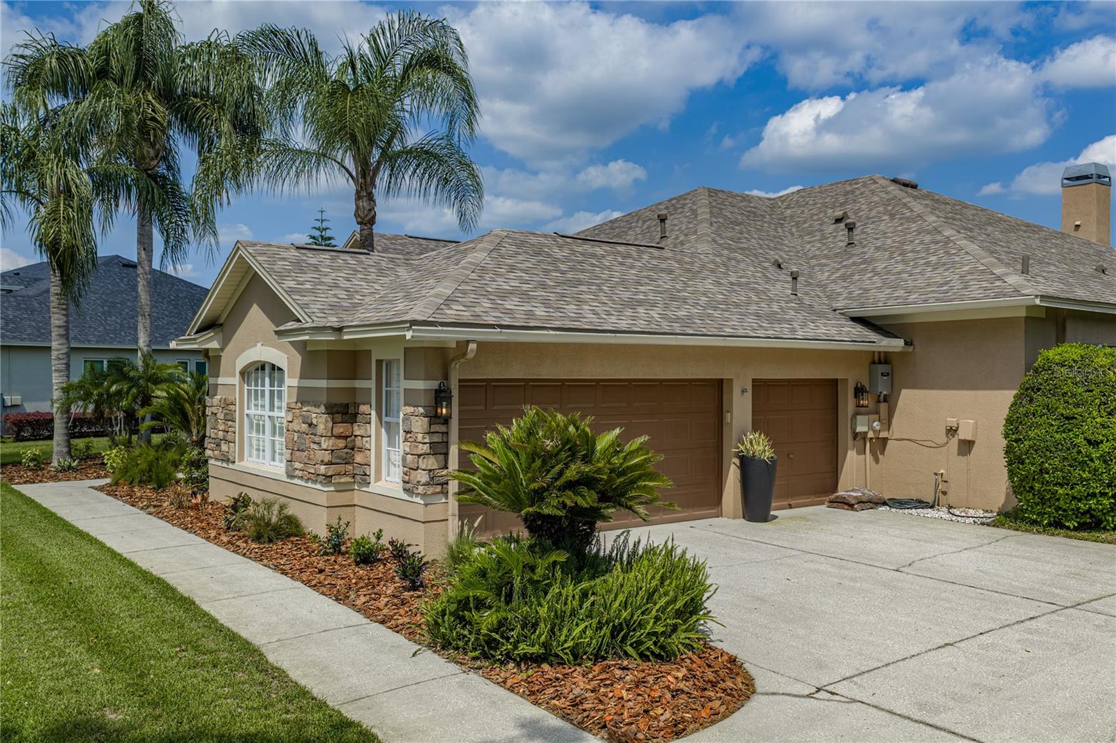 Listing photo id 2 for 19743 Prince Benjamin Drive