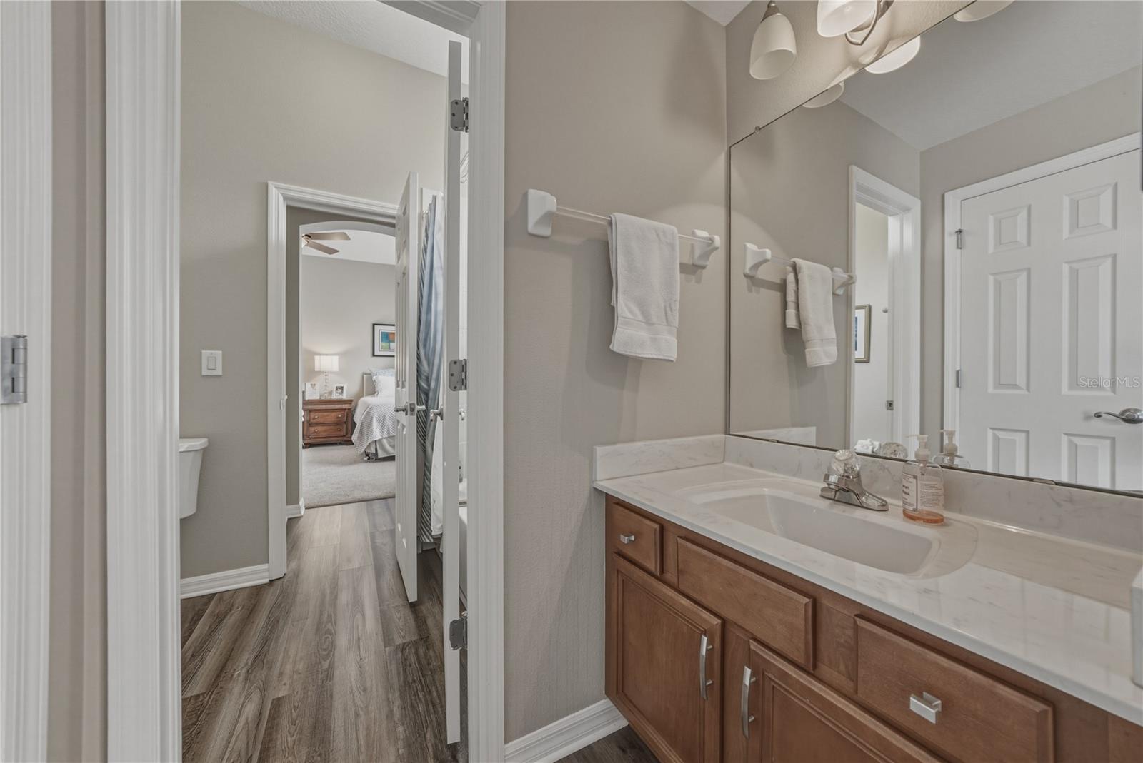 Listing photo id 49 for 19743 Prince Benjamin Drive