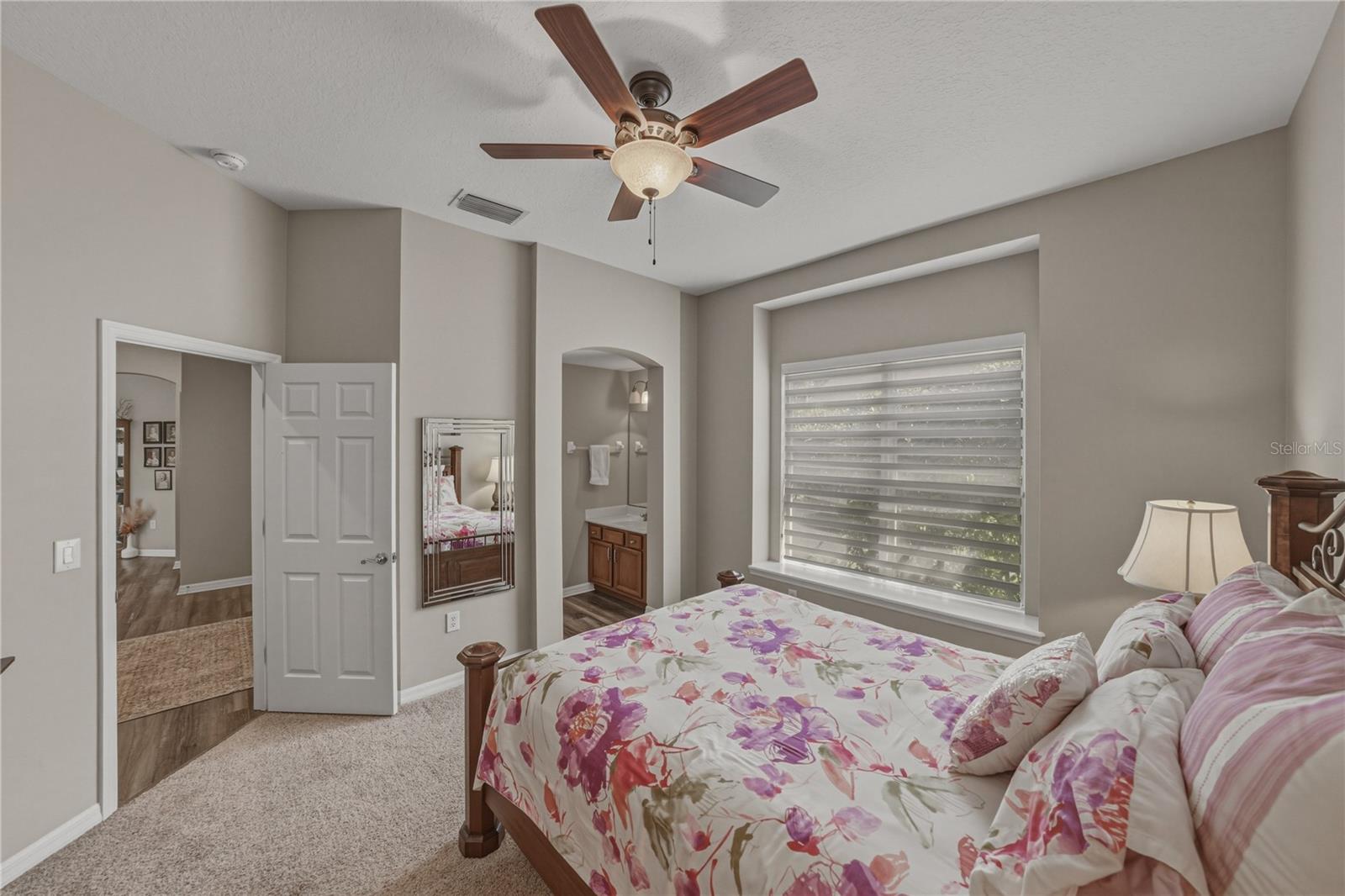 Listing photo id 51 for 19743 Prince Benjamin Drive