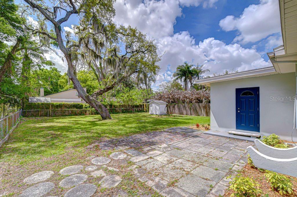 Image 15 of 18 For 1511 North Street