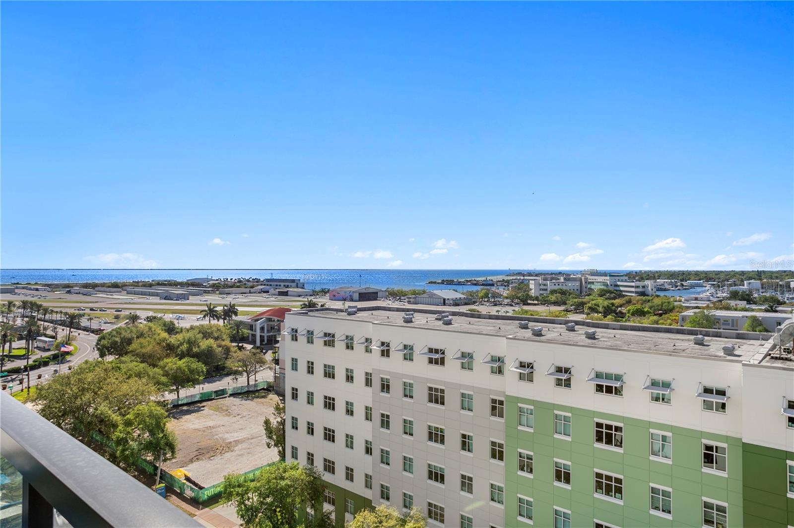 Listing photo id 8 for 199 Dali Boulevard 1002