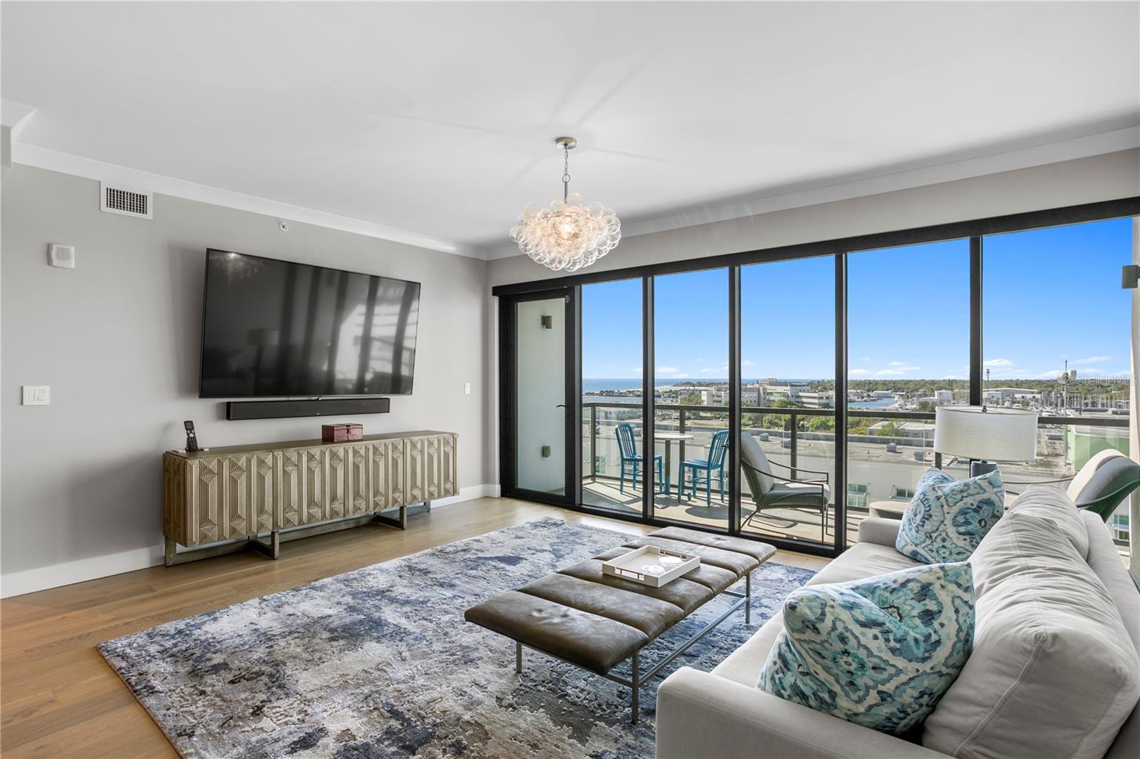 Listing photo id 15 for 199 Dali Boulevard 1002