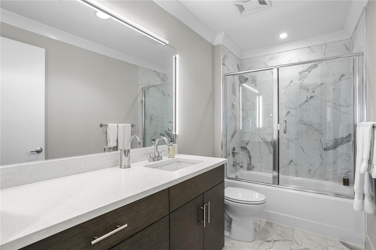 Listing photo id 37 for 199 Dali Boulevard 1002