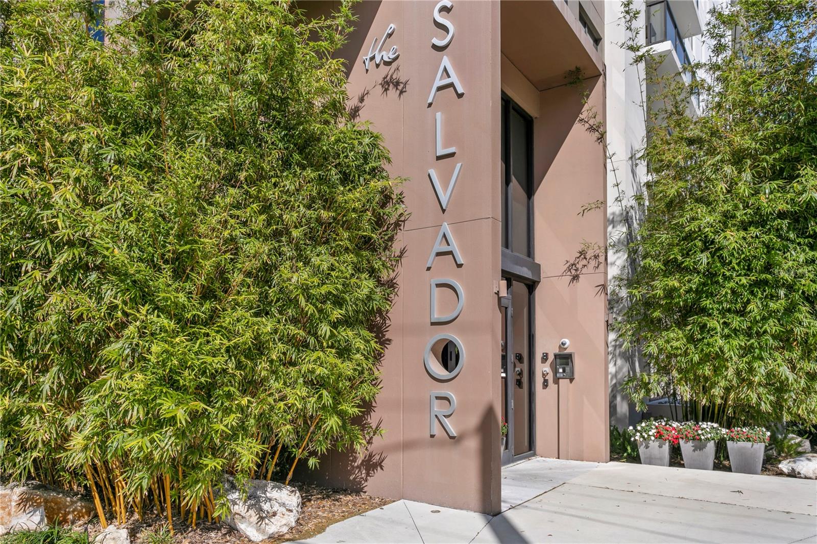 Listing photo id 42 for 199 Dali Boulevard 1002