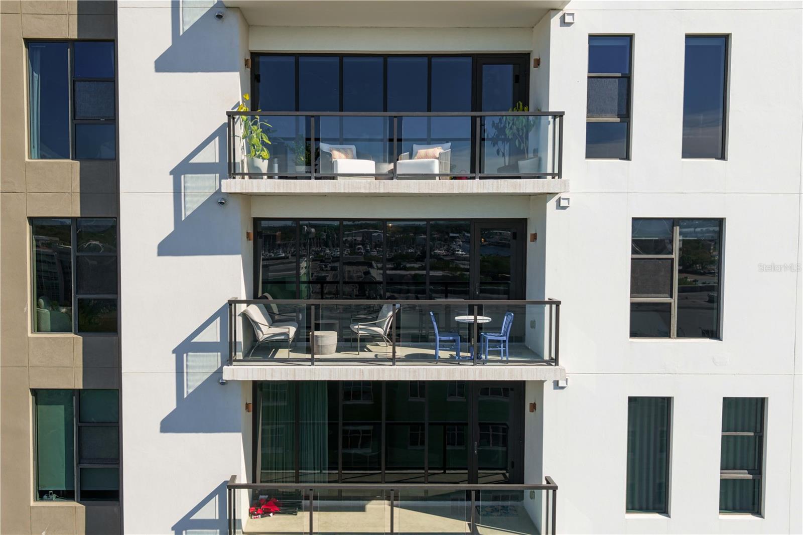 Listing photo id 44 for 199 Dali Boulevard 1002