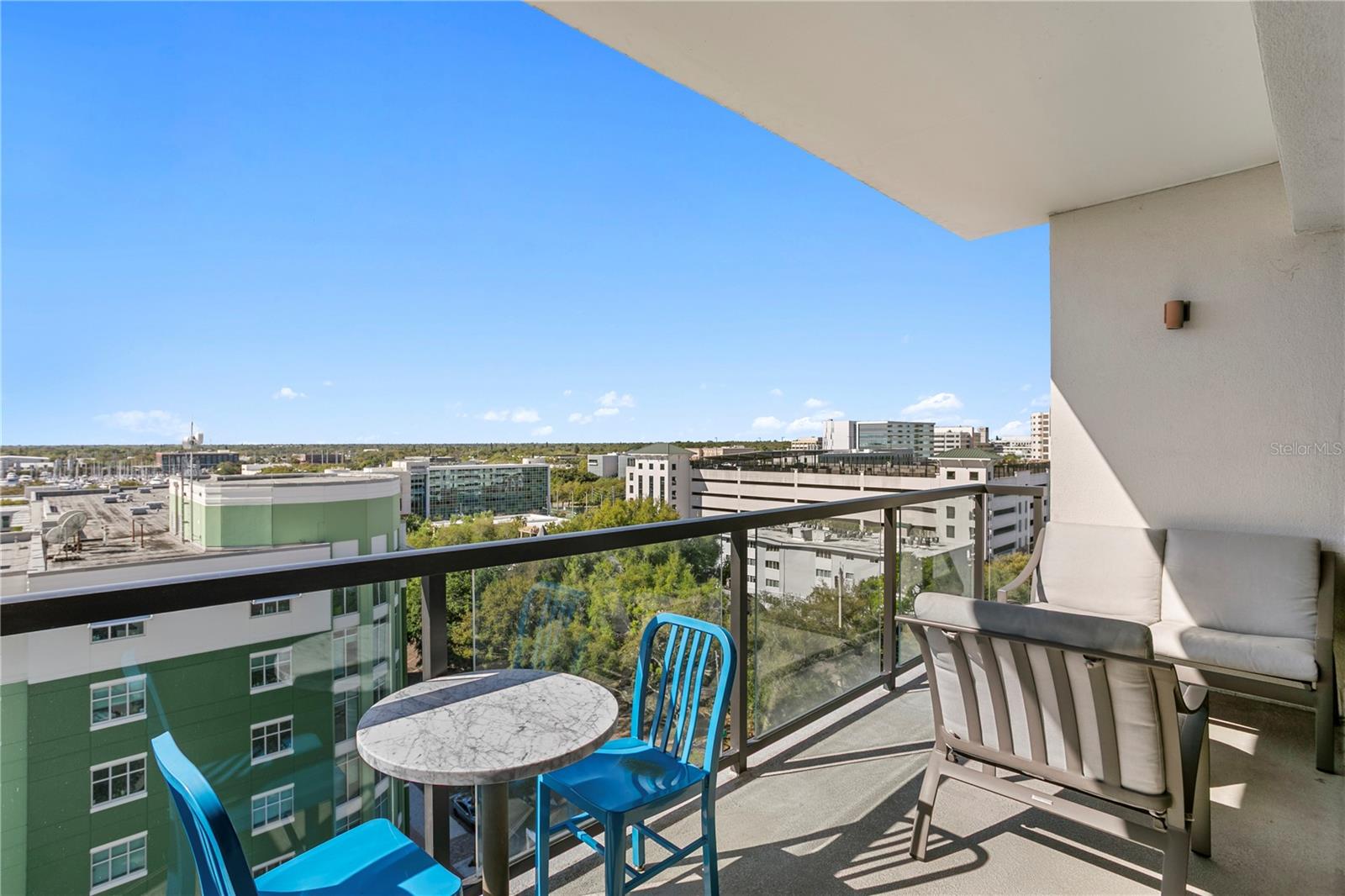 Listing photo id 3 for 199 Dali Boulevard 1002