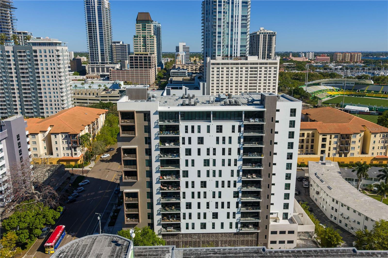 Listing photo id 52 for 199 Dali Boulevard 1002