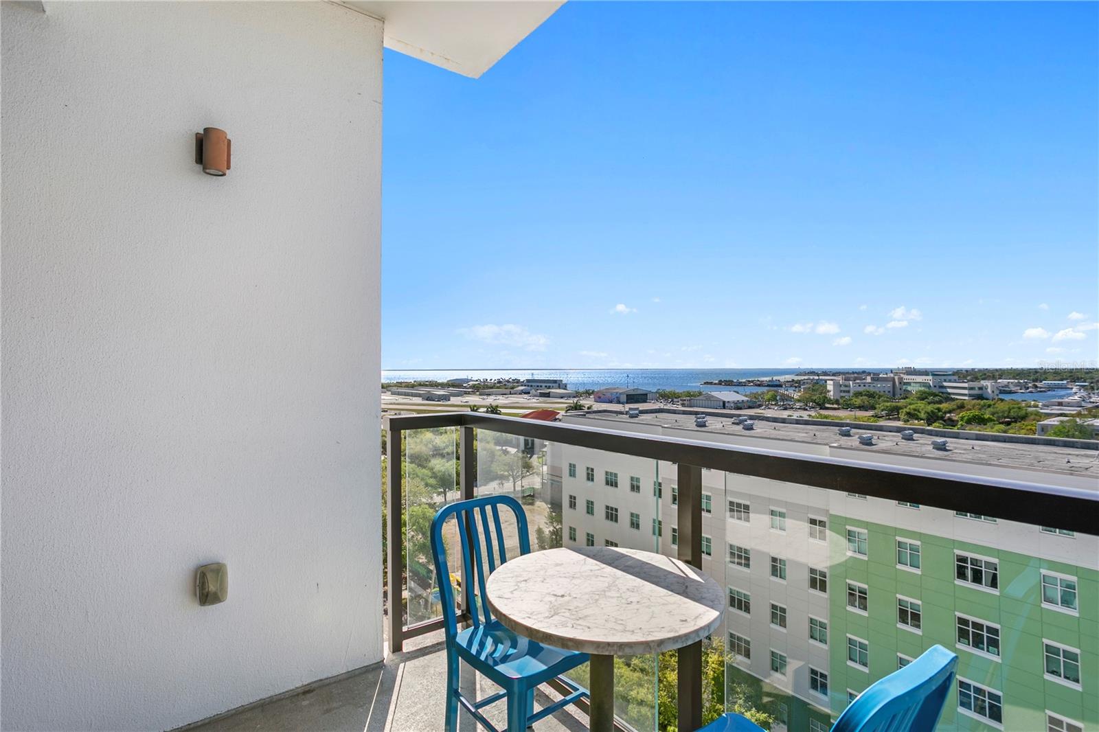 Listing photo id 4 for 199 Dali Boulevard 1002