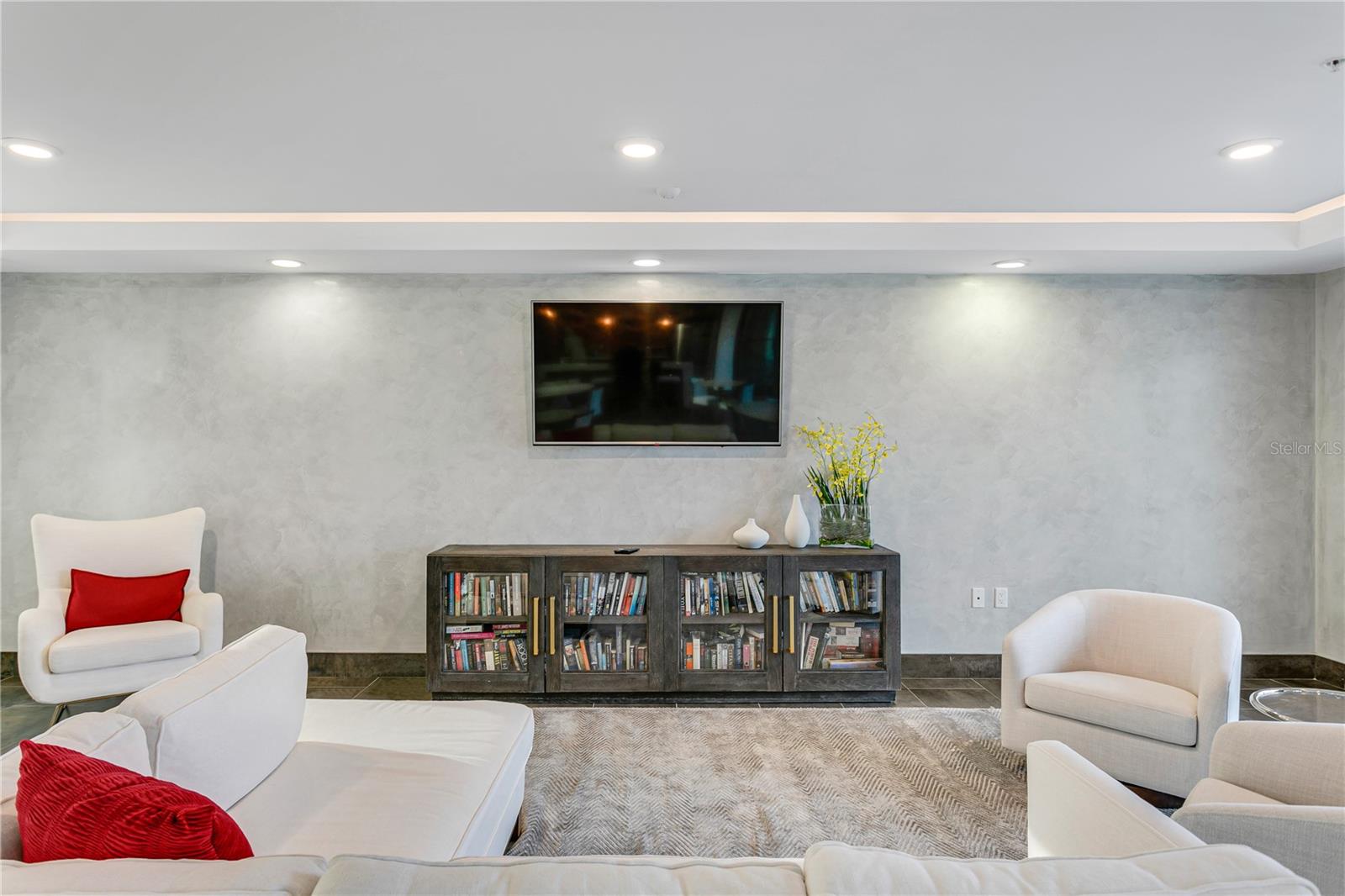 Listing photo id 65 for 199 Dali Boulevard 1002