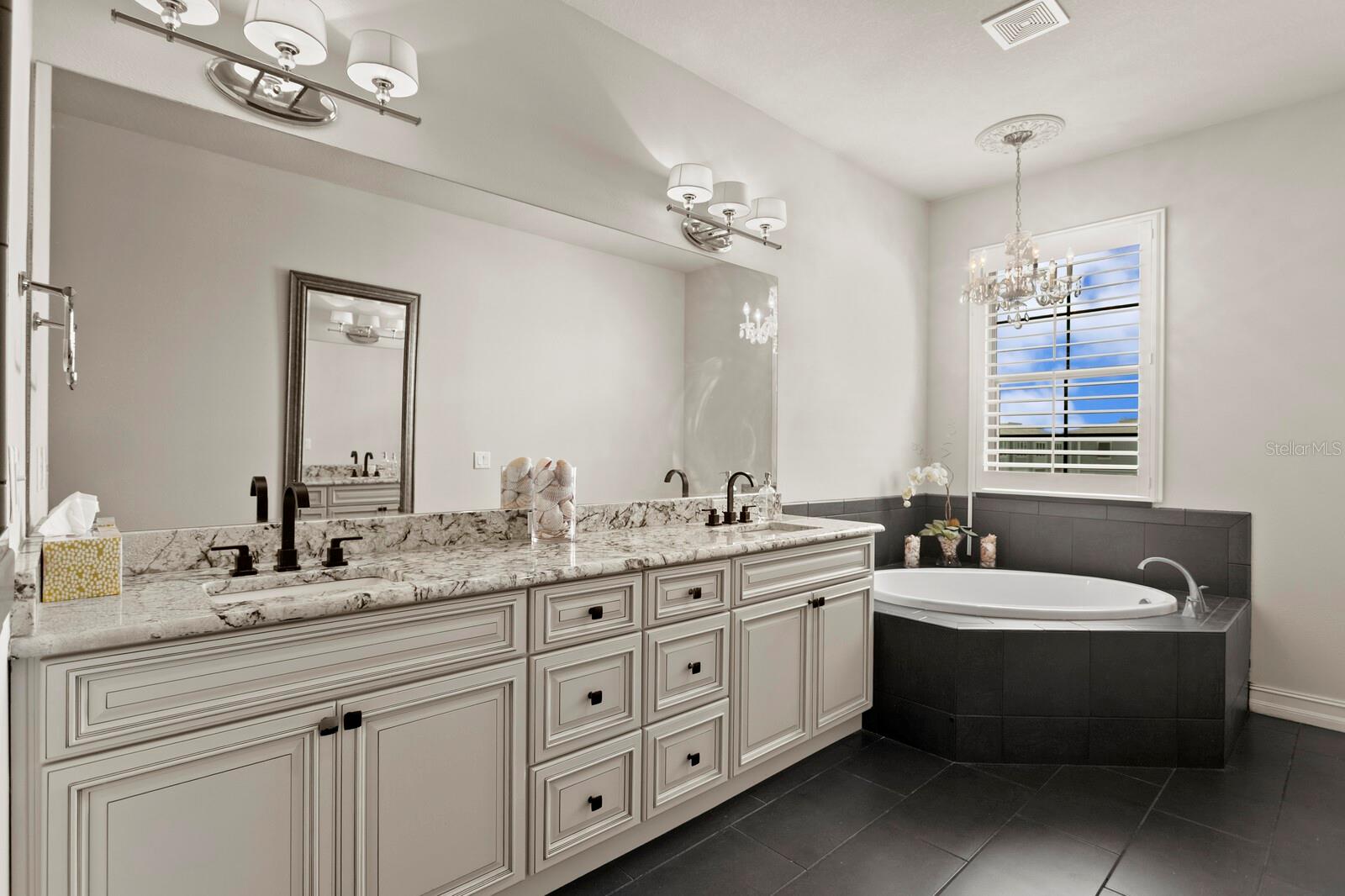 Image 13 of 31 For 224 Audubon Avenue