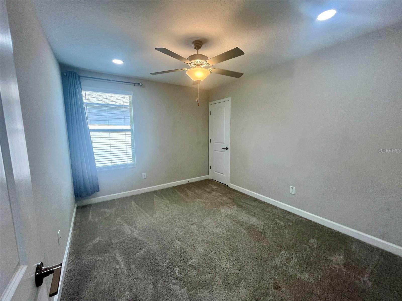 Image 24 of 31 For 25149 Lambrusco Loop