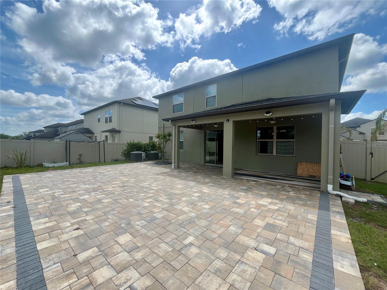 Image 30 of 31 For 25149 Lambrusco Loop