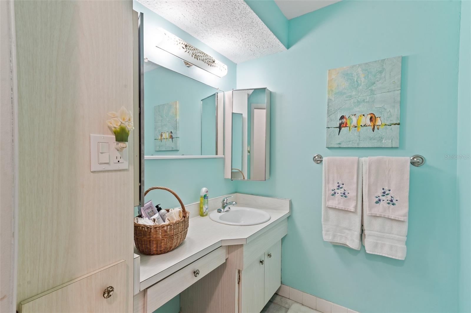 Image 33 of 42 For 4351 Tahitian Gardens Circle C