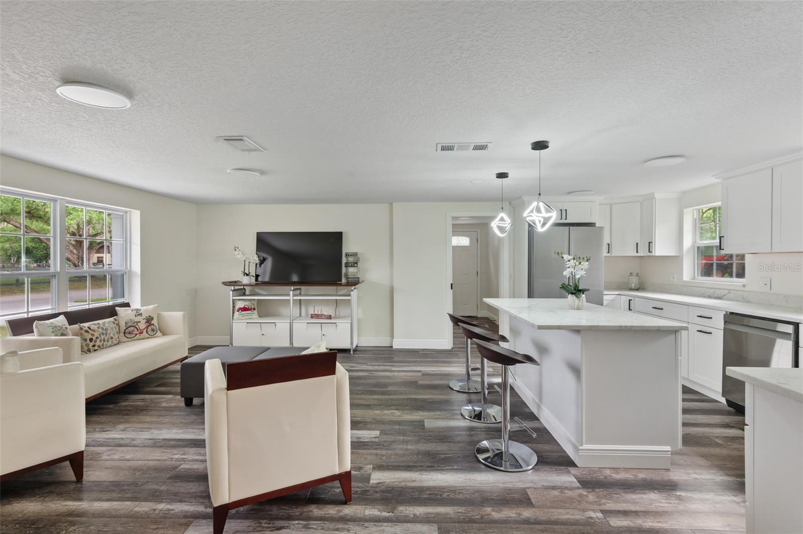 Image 6 of 42 For 15226 Valdosta Road