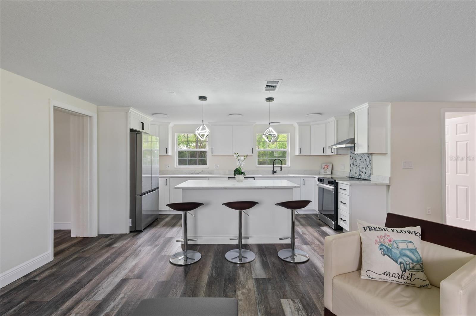 Image 8 of 42 For 15226 Valdosta Road