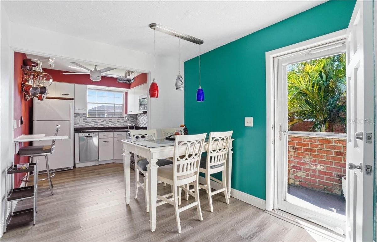 Image 10 of 23 For 3580 38th Avenue S 96