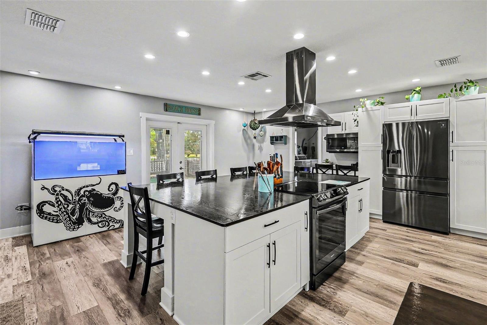 Image 10 of 20 For 1713 14th Avenue W