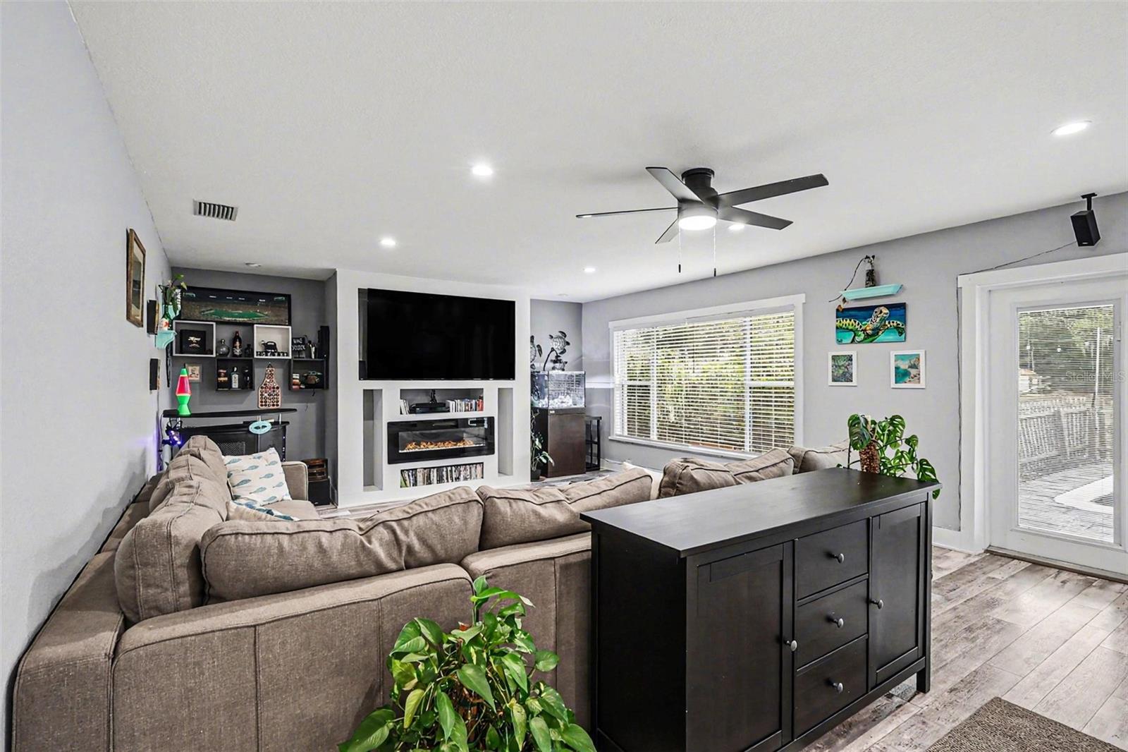 Image 4 of 20 For 1713 14th Avenue W