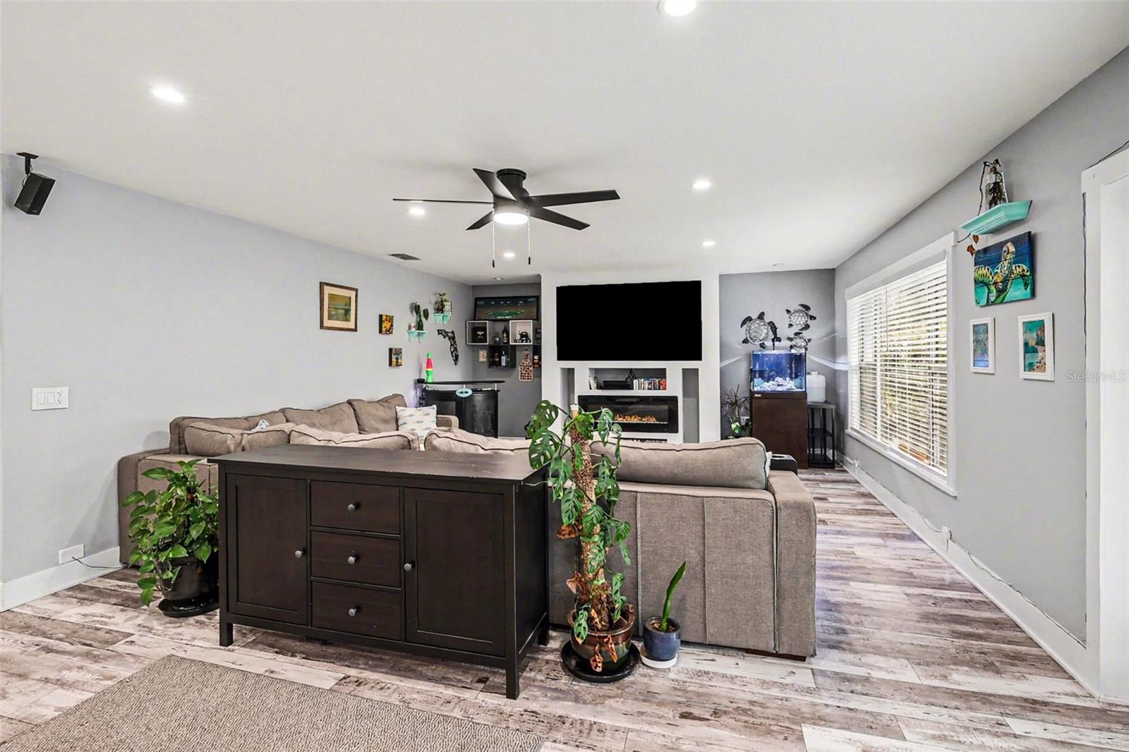 Image 5 of 20 For 1713 14th Avenue W