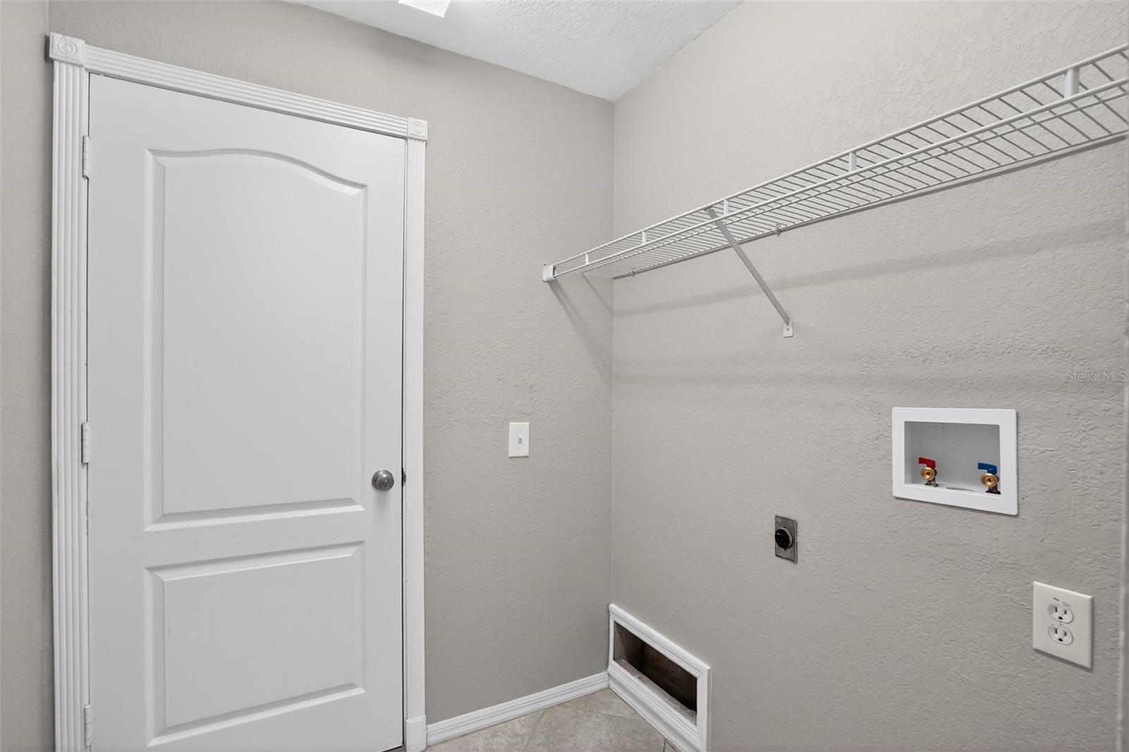 Image 32 of 36 For 3725 Hollow Wood Drive