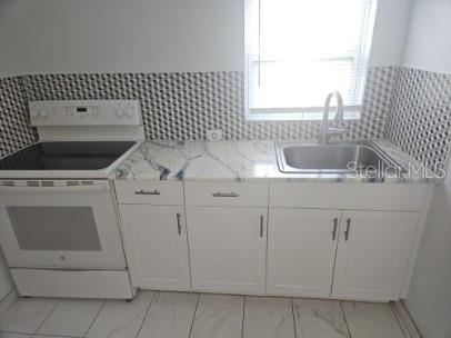 Image 9 of 16 For 306 Turner Street 6